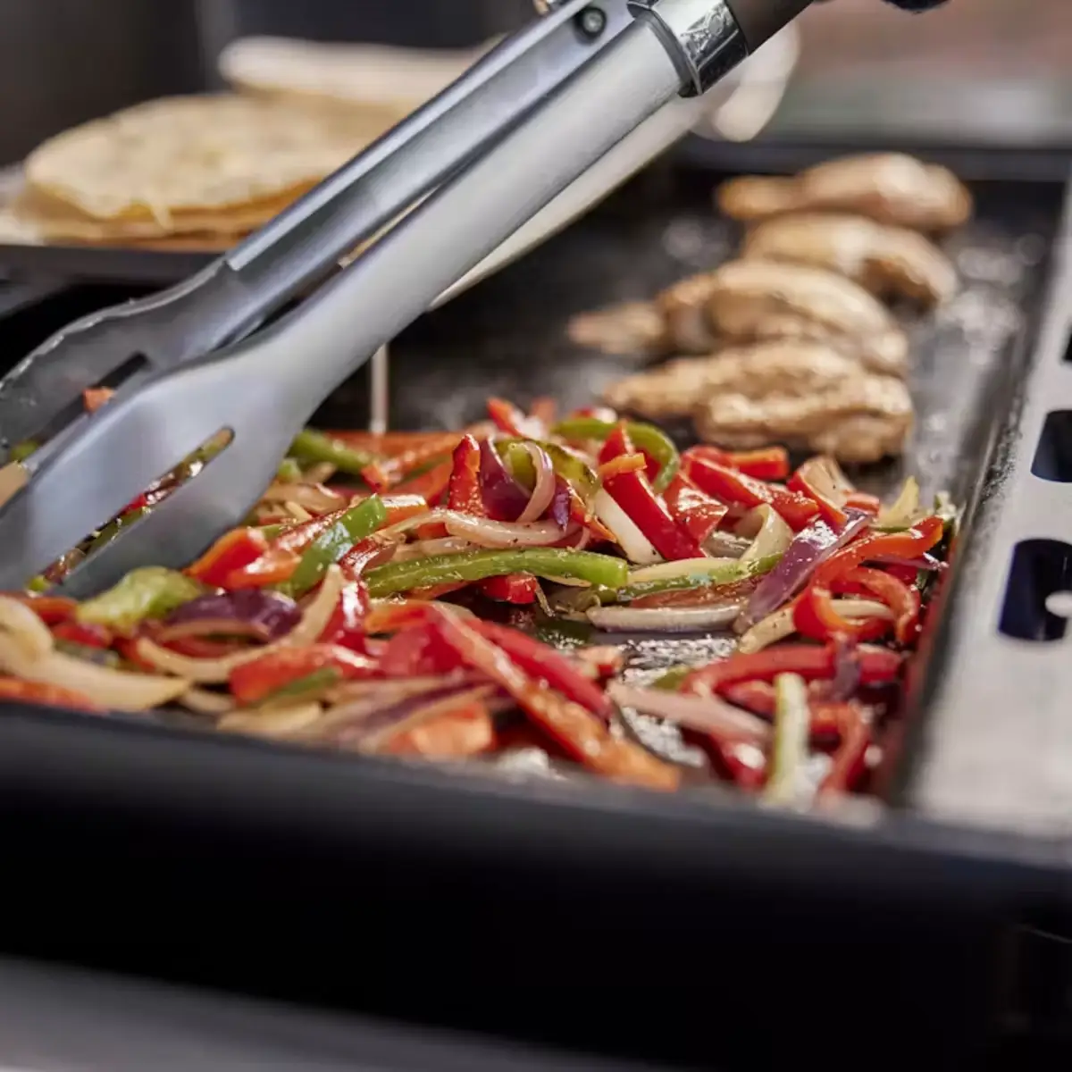 Grilltisch 2/3 - Genesis 4 Brenner