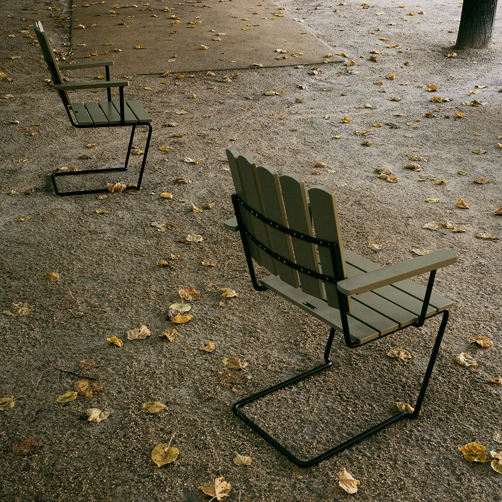 A2 Sessel Grün lackierte Eiche / Schwarzes Gestell