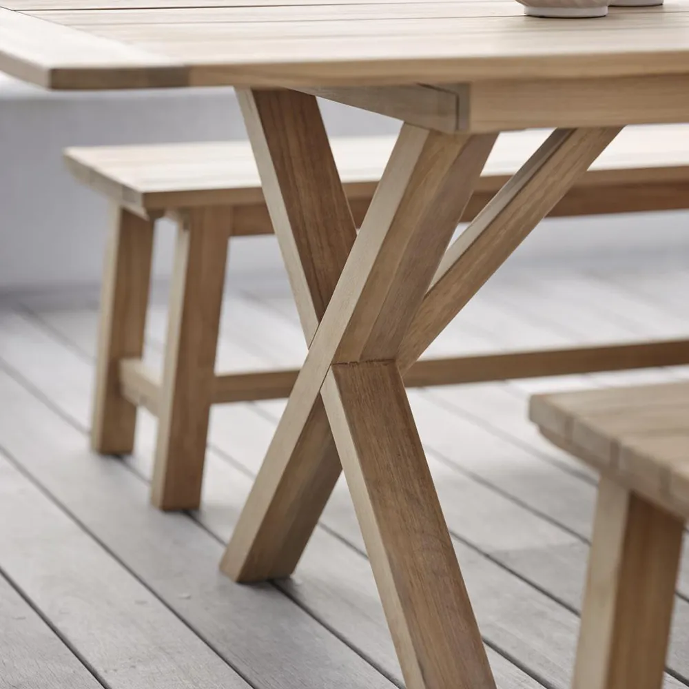 Brutus & Keros Esstischgruppe