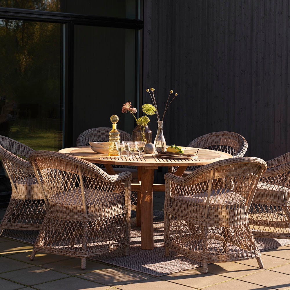 Circus Esstisch 150 cm Teakholz