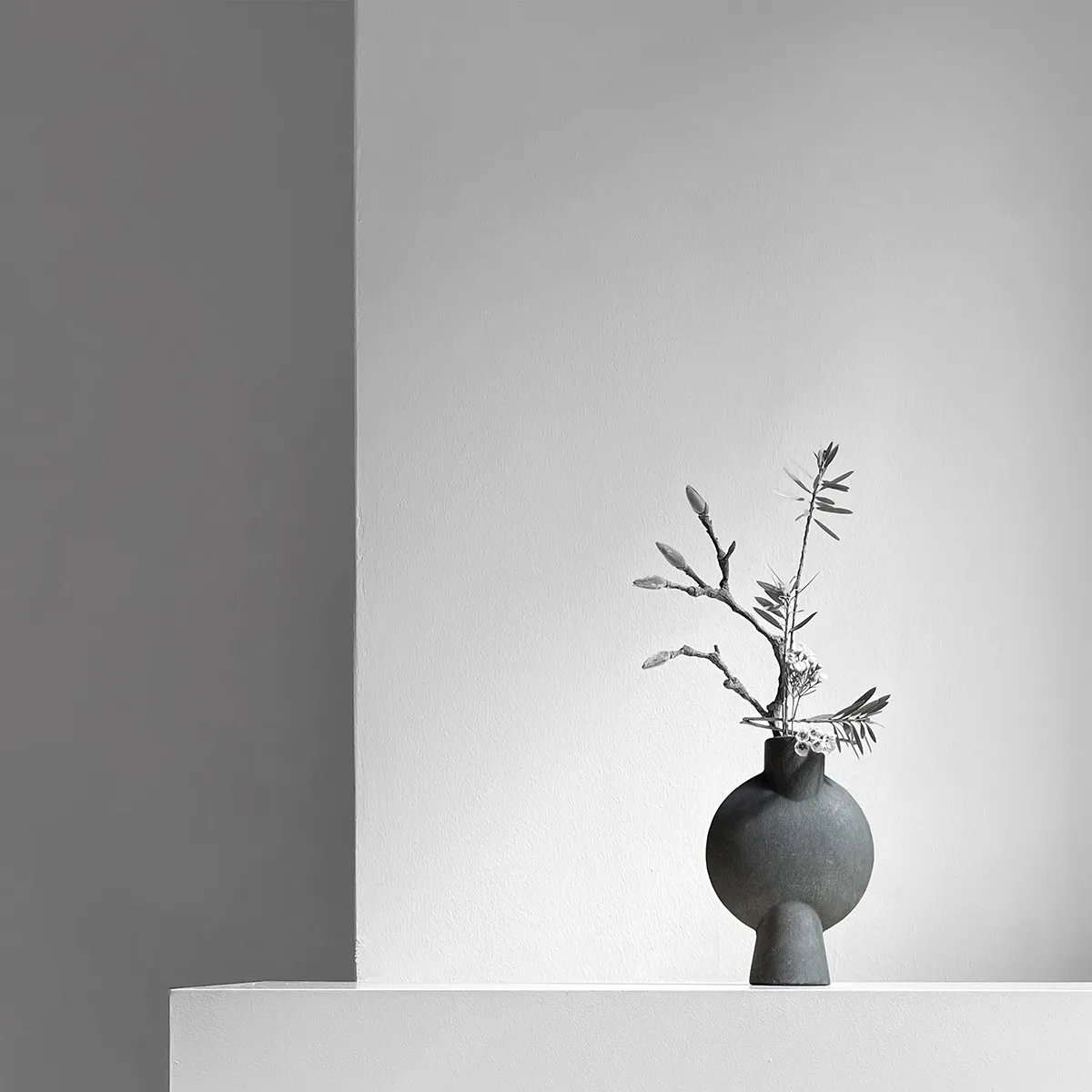 Handbemalte Vase Sphere Bubl Mini Dark Grey H19 cm