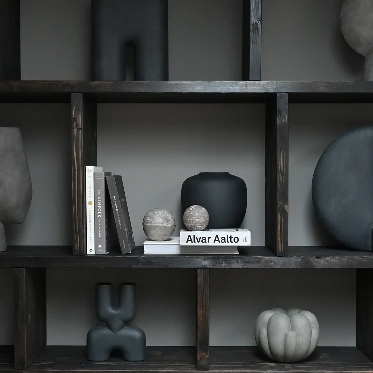 Handgefertigte Vase Bloom Petit Dark Grey H18 cm