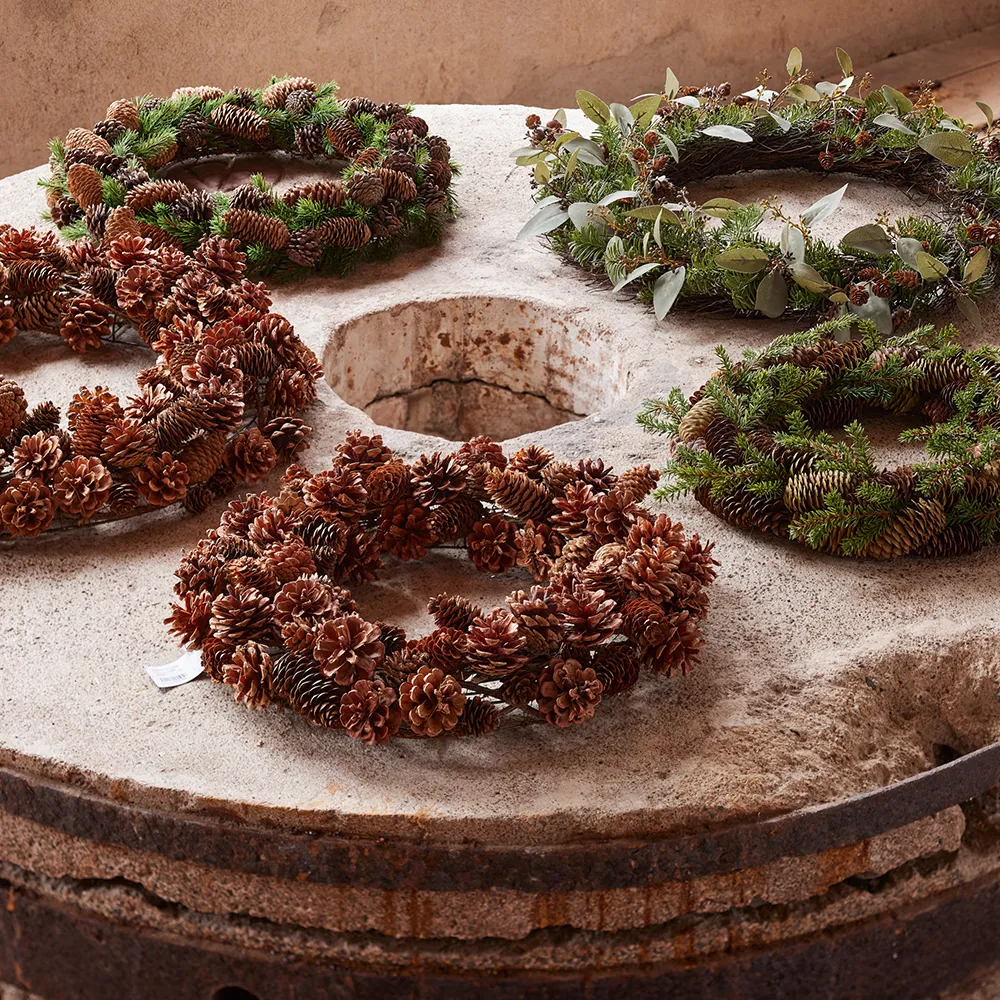 Weihnachtskranz mit Zapfen 45 cm