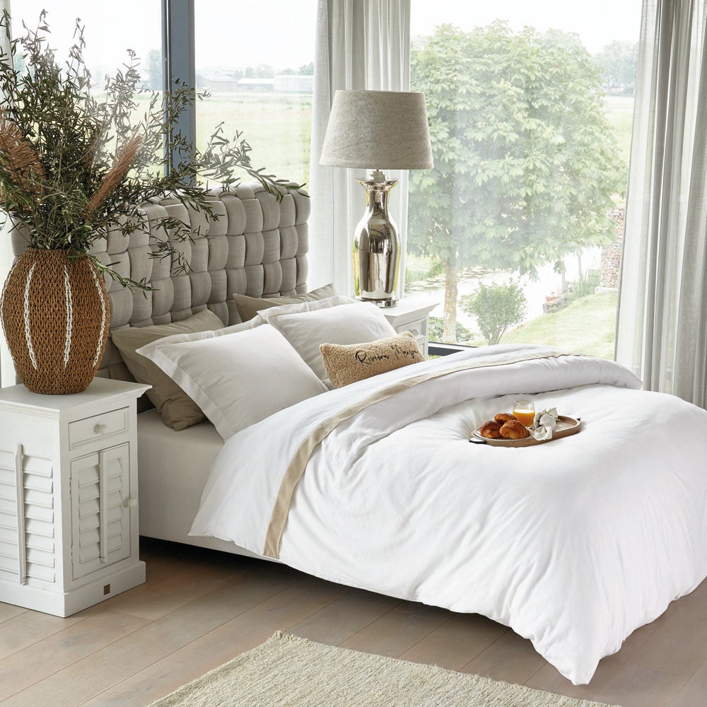 Zimmer 48 Doppelbettgestell 188x215 cm