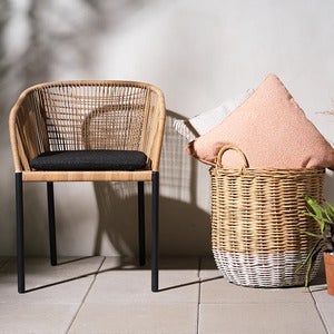 Delta stuhl    Anthrazit / Natural Wicker / Teddy Black