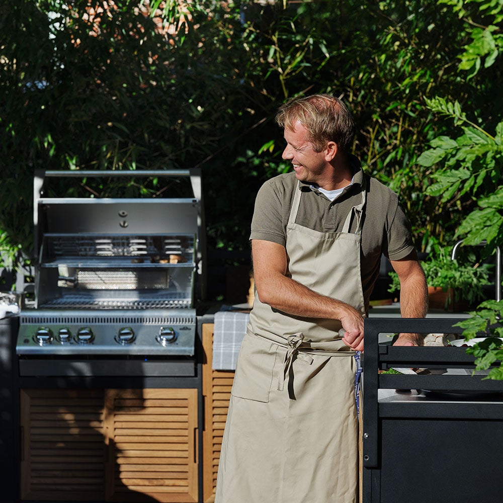 Fornax Außenküche schwarz/teak