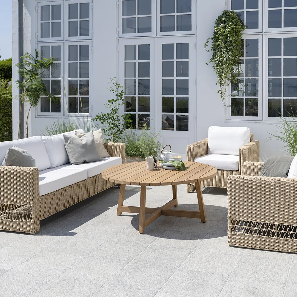 Victor Couchtisch Ø120 cm Teak