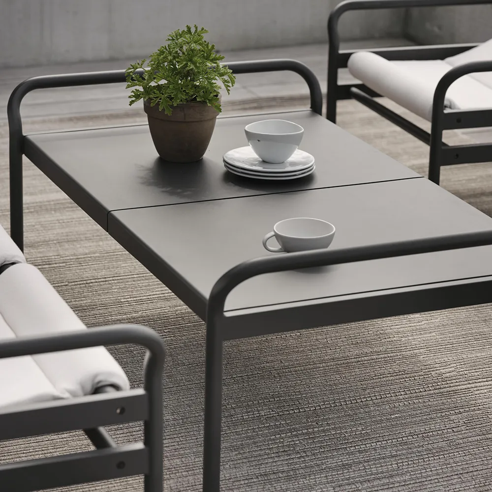 Sling Couchtisch 135x85 cm Anthrazit