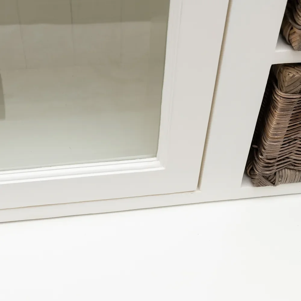 Martha's Vineyard Vitrine