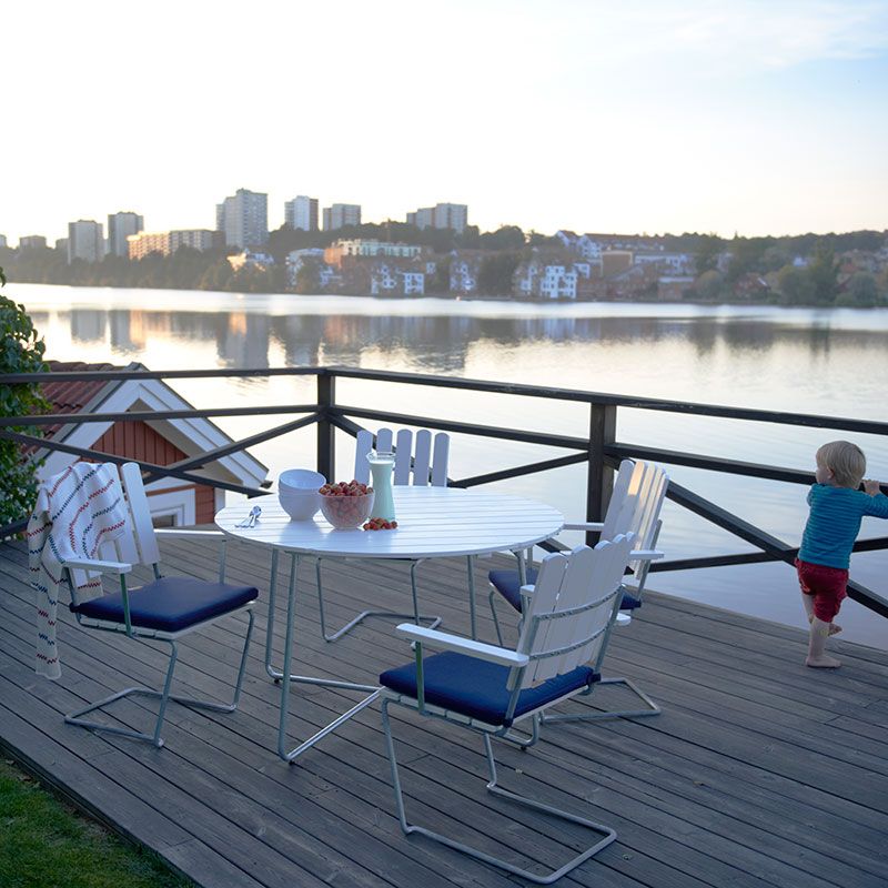 Tisch 9A 120 Eiche weiß lackiert / Gestell feuerverzinkt