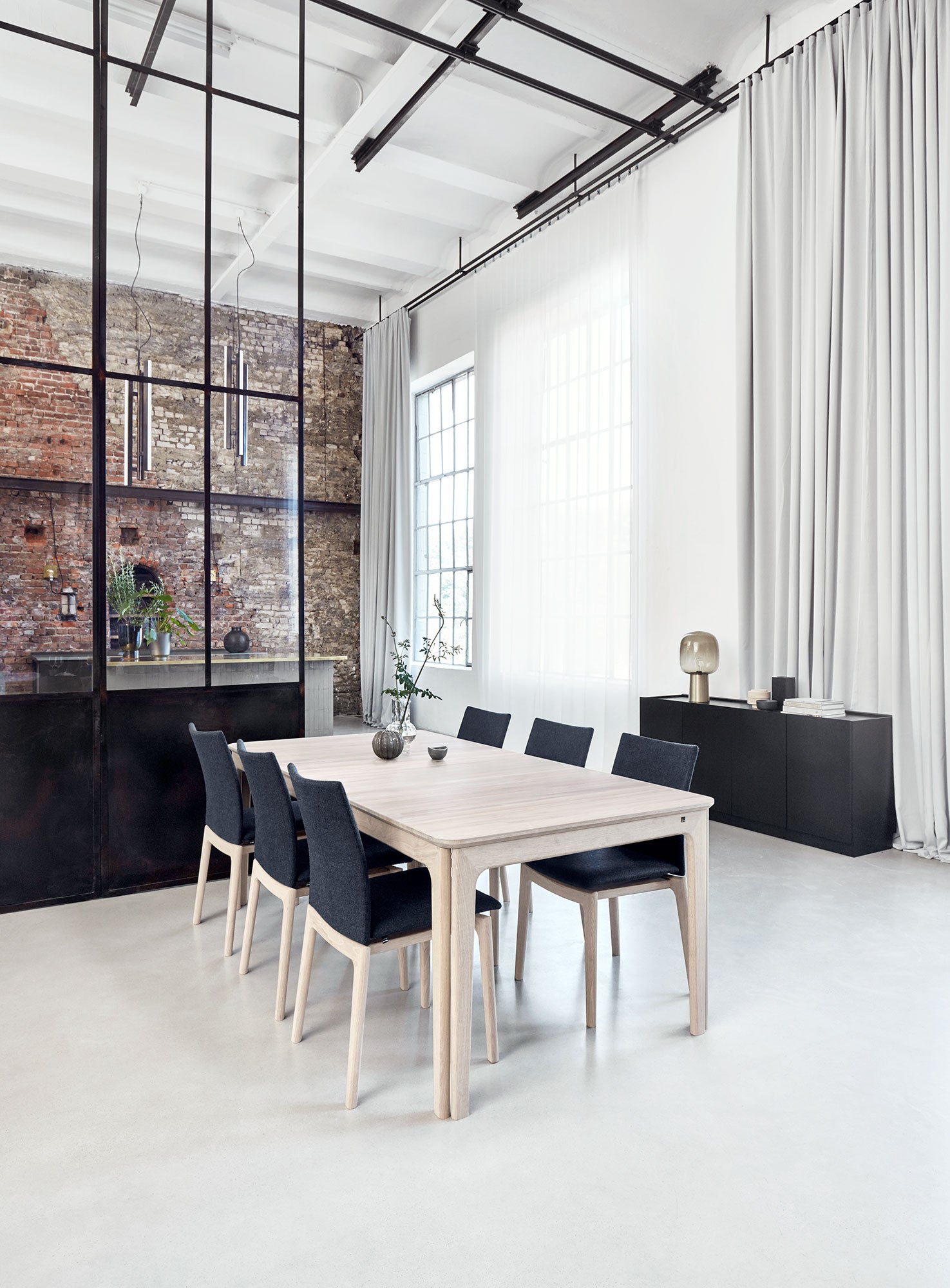 Sm27 Tisch Nussbaum Lack