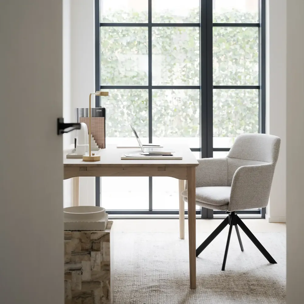 Gladstone Stuhl mit Armlehnen hellbeige