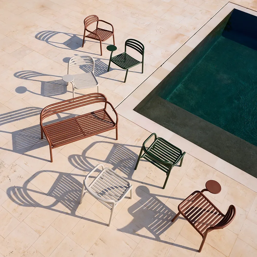 Bliss sofa, stapelbar Desert red, aluminium