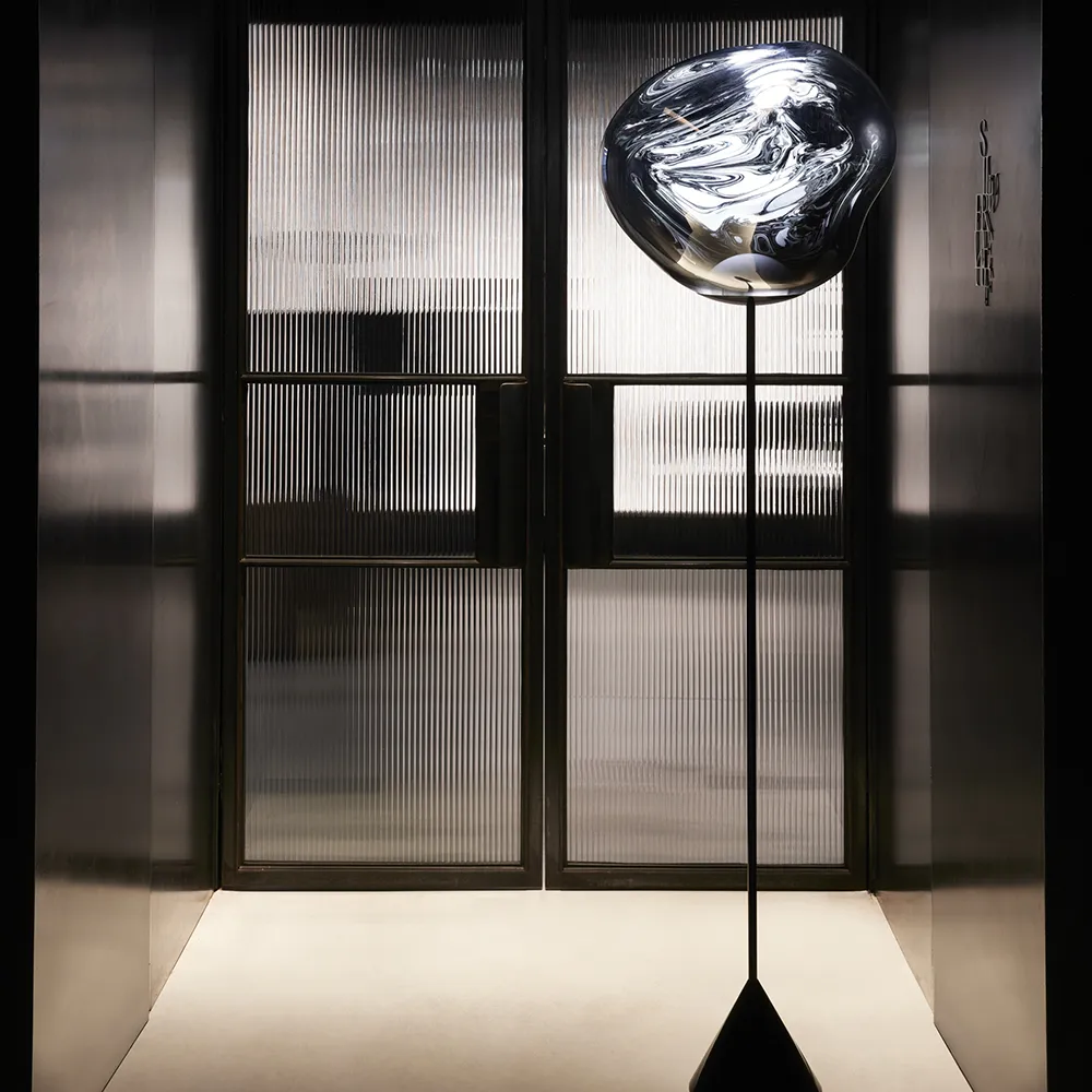 Melt Cone Slim Stehlampe Smoke LED