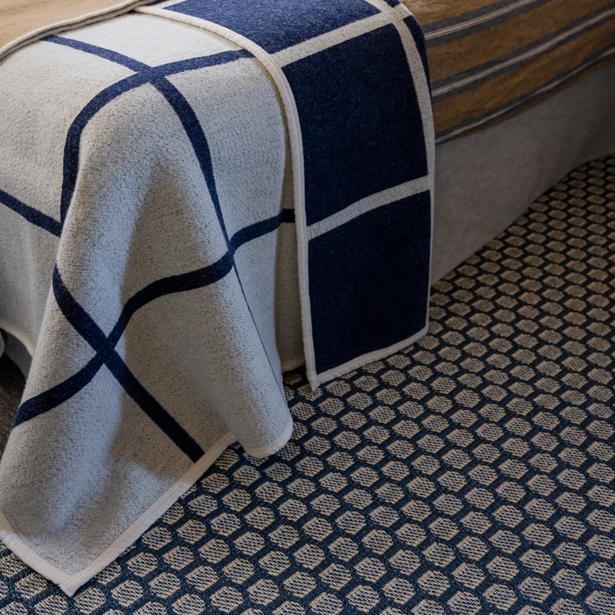 Wendbarer Kunststoffteppich MIMI Ocean Blue/Cream 70x120 cm