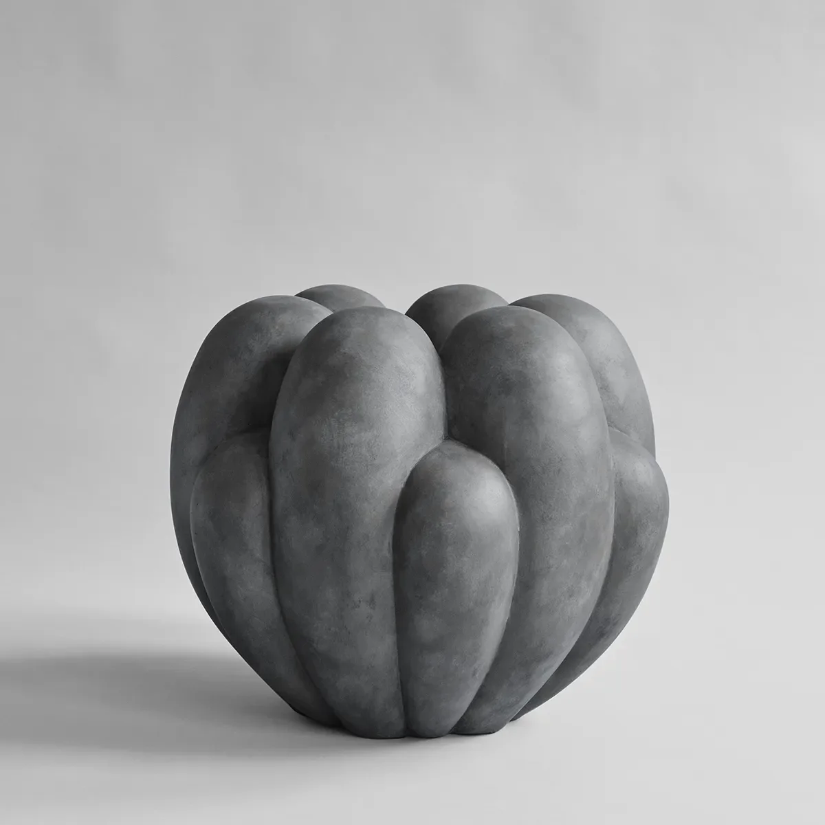Handgefertigte Vase Bloom Big Dark Grey H44 cm