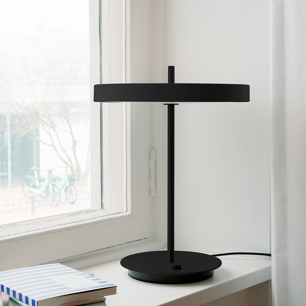 Asteria table Tischleuchte Ø31 cm Black/Black Stem