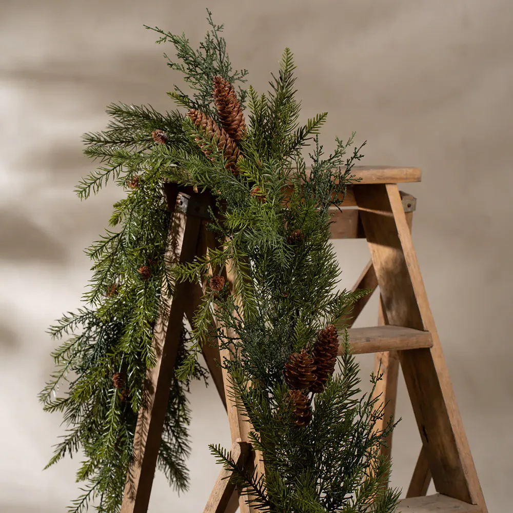  Girlande mit Zapfen 180 cm