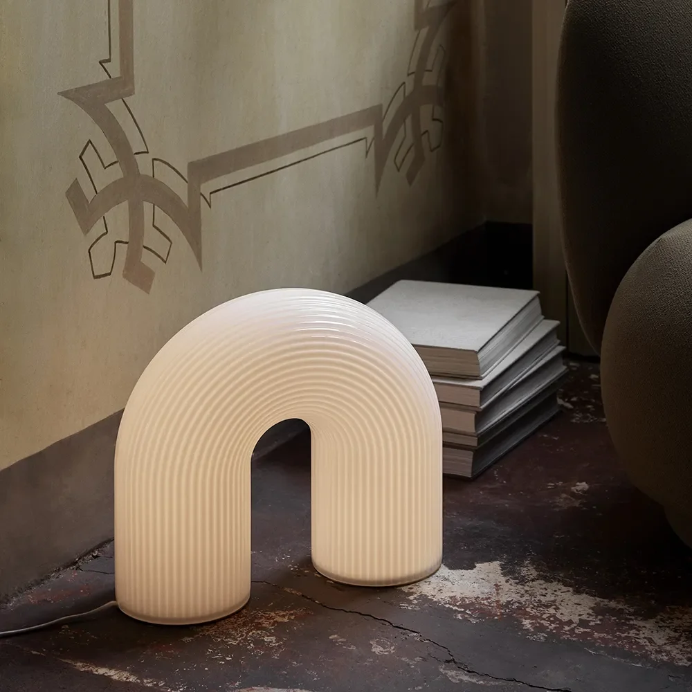 Vuelta Stehlampe White