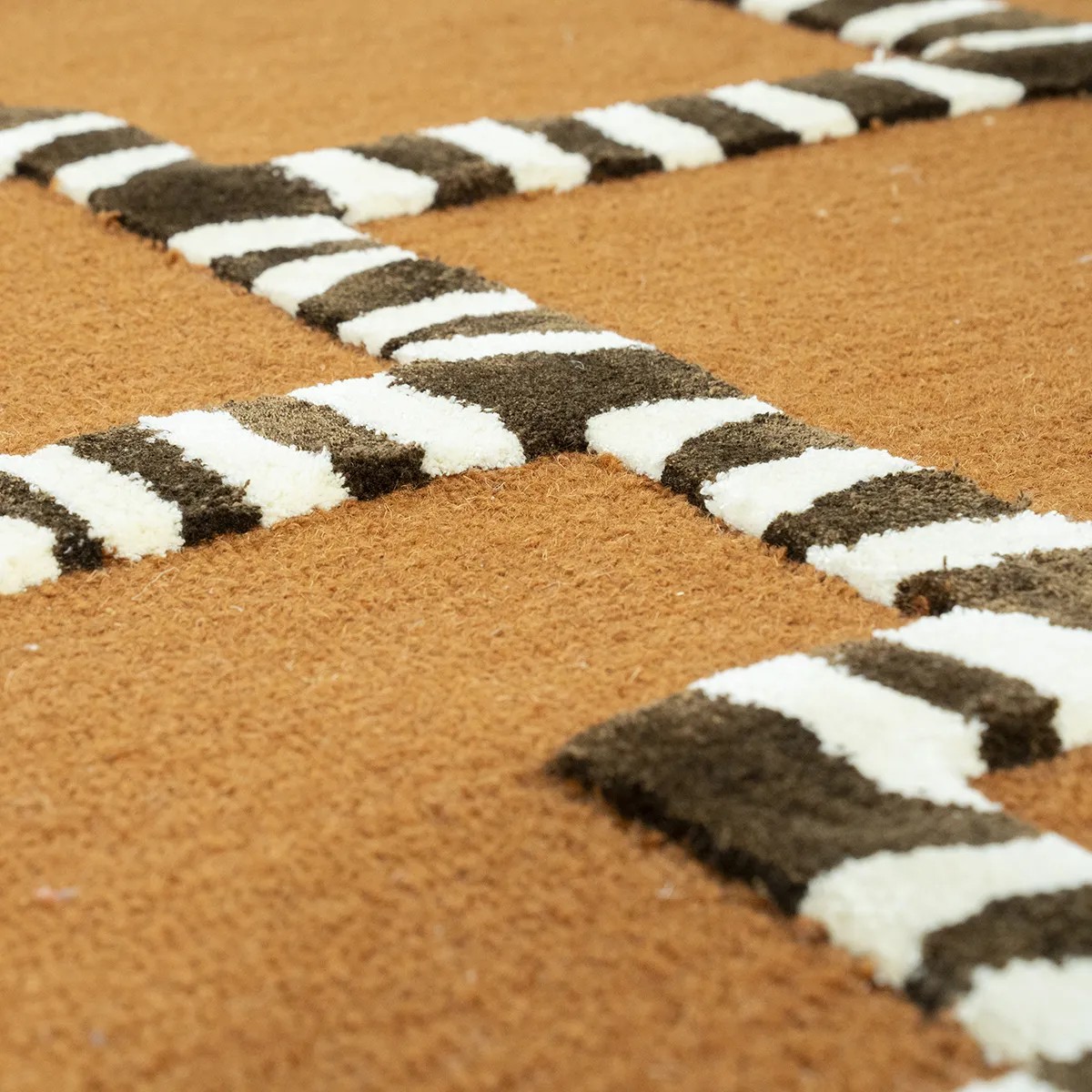 Handgewebter Teppich StripeScape 290x190 cm Caramel