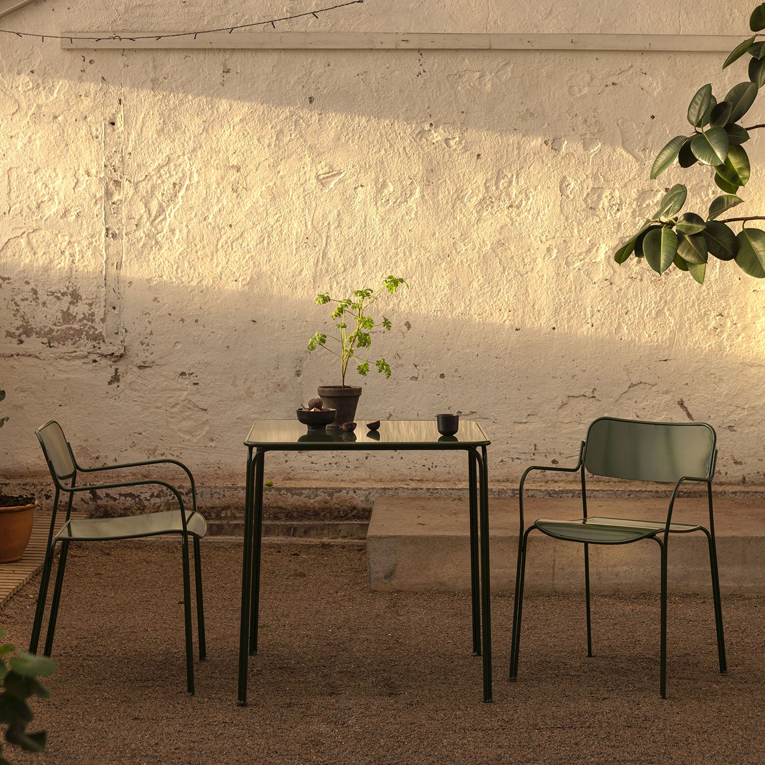 Libelle Esstisch 70x70 cm grün