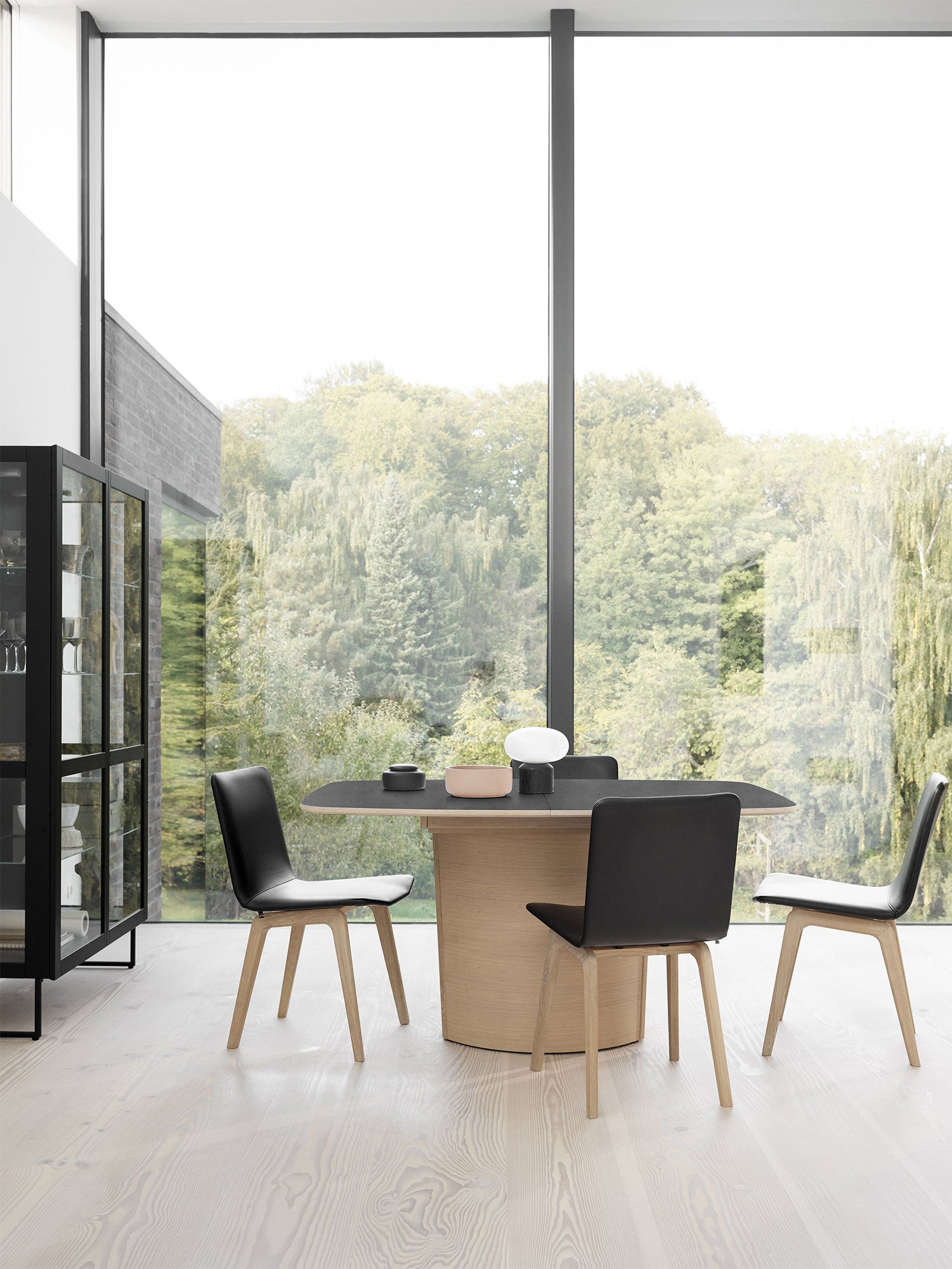 Sm116 Tisch Eiche Lack 142-182X102X74Cm 