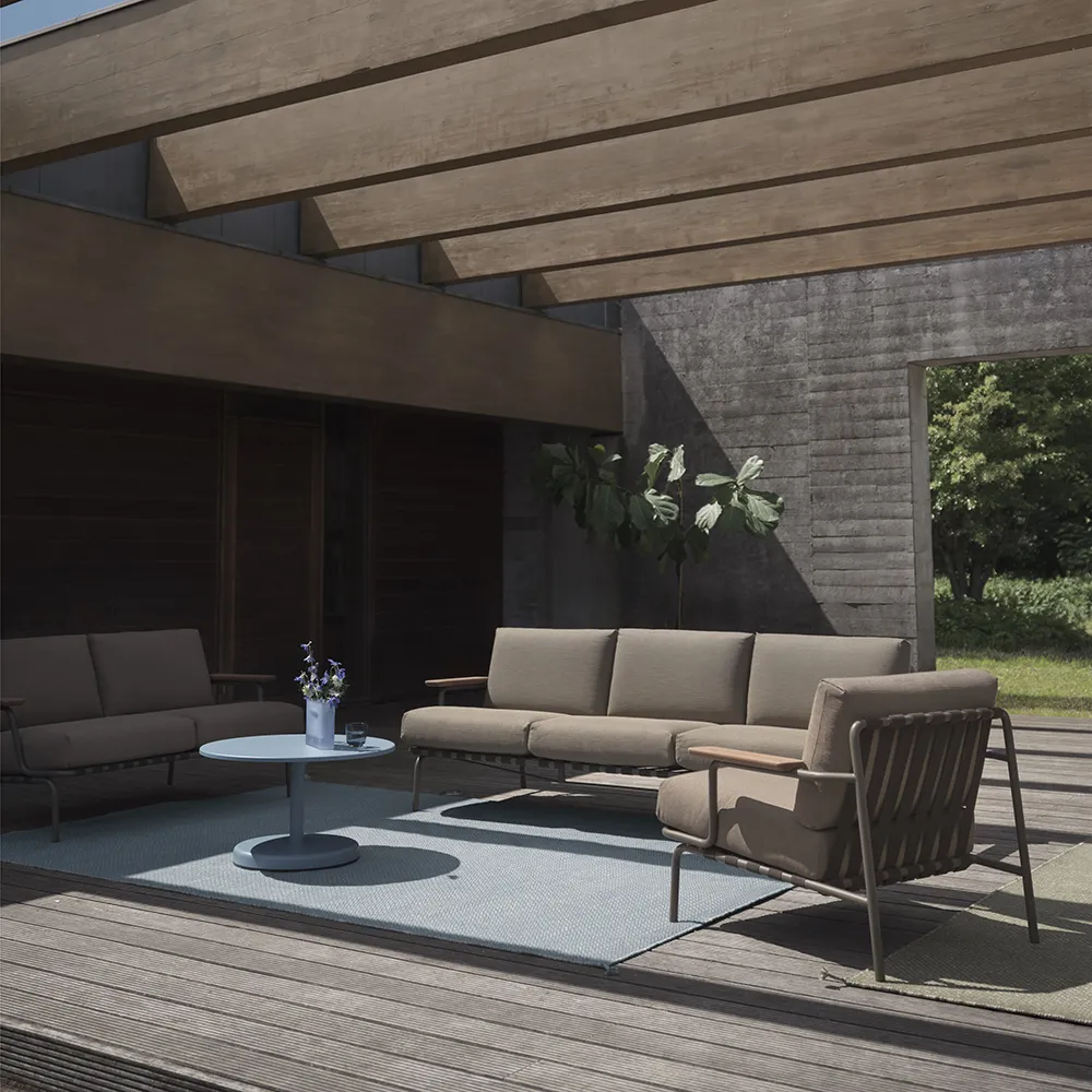 Linear Steel Couchtisch Ø70 cm Pale Blue 