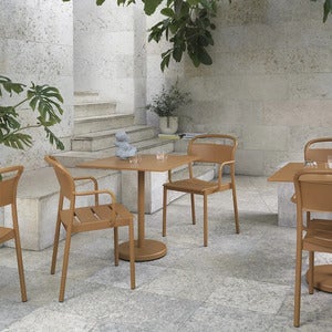 Linear Steel Bistrotisch 70x70 cm Anthracite Black