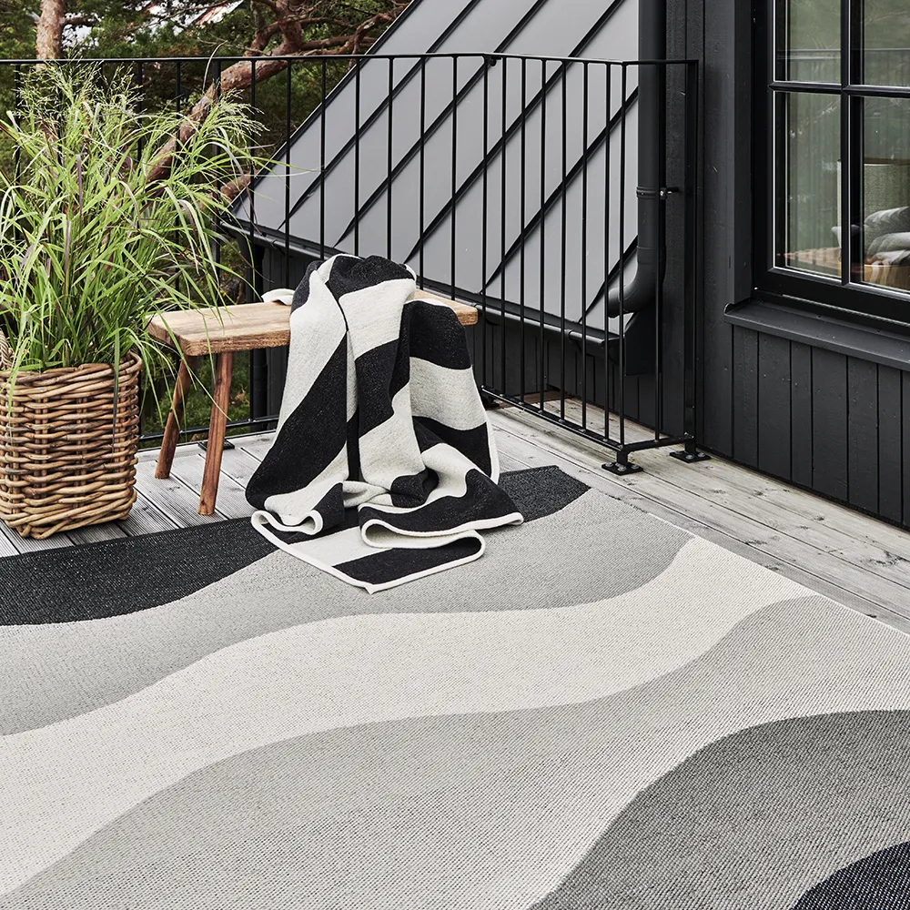 Urvi Teppich Metal 180 x 230 cm