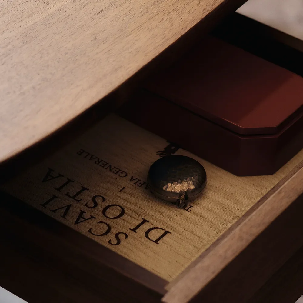 Beistelltisch Feve aus Walnuss