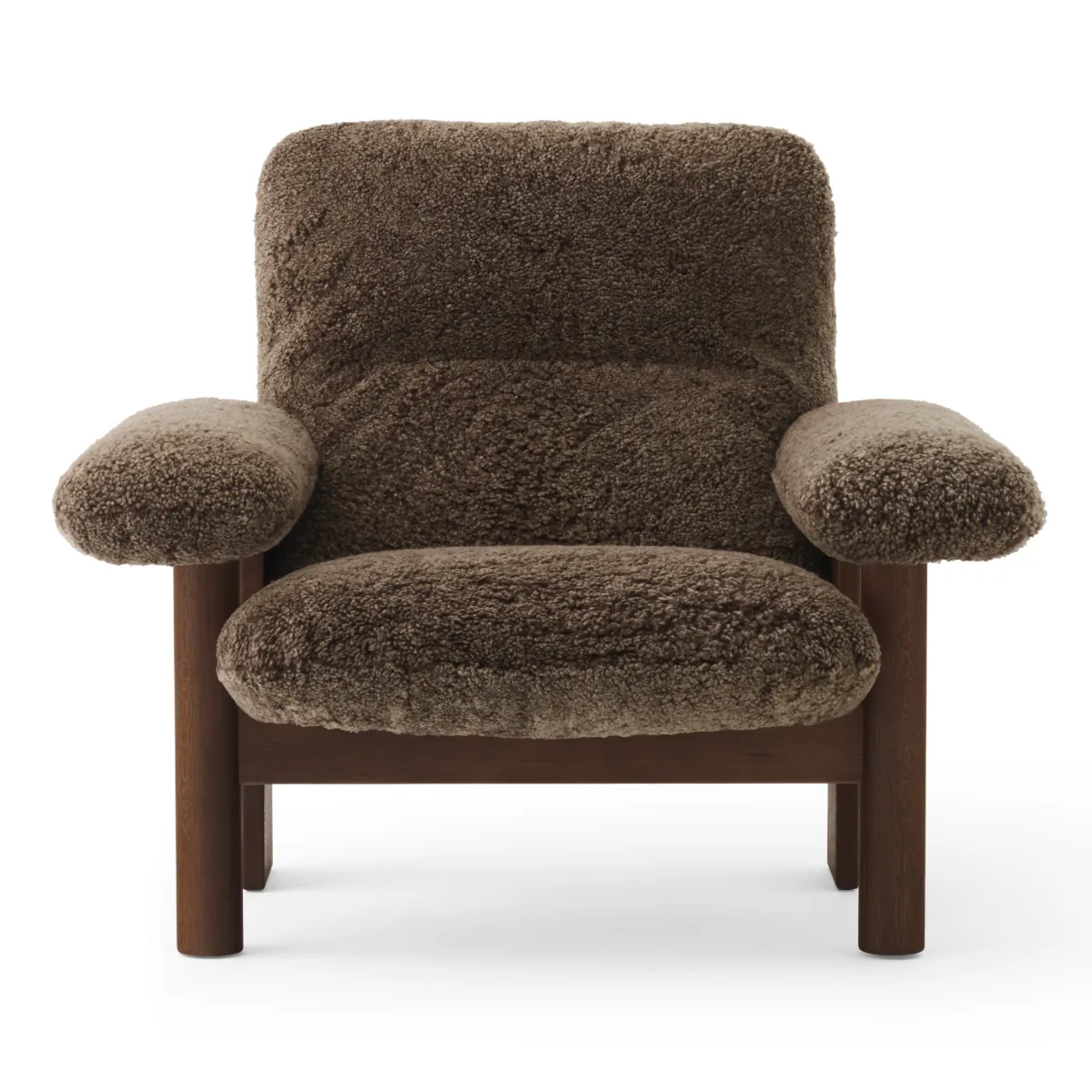 Brasilia Loungesessel Vollgepolstert Hohe Rückenlehne Vierbeingestell Massiv Nussbaum Sheepskin Nevotex Root