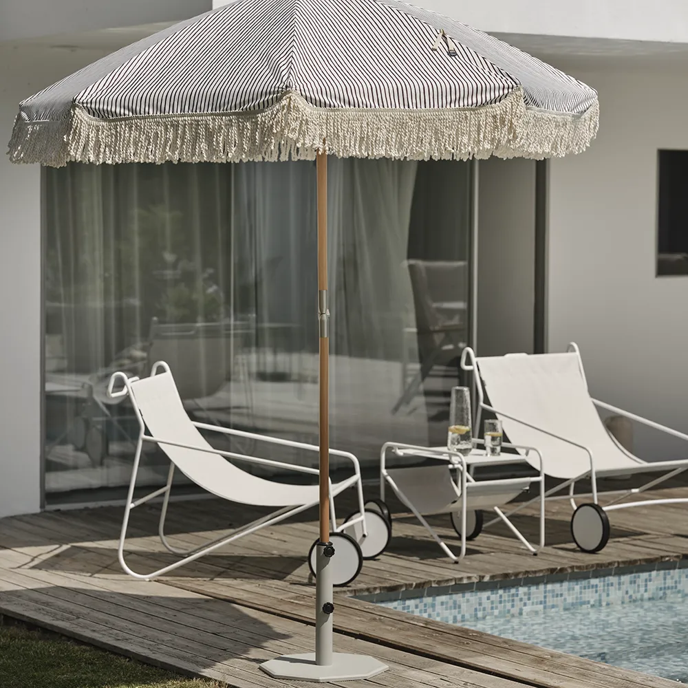 Gatsby Sonnenschirm Ø180 cm grau gestreift 