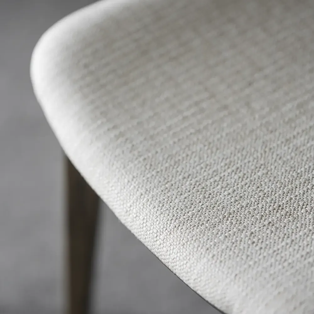 Kato Esszimmerstuhl braune Eiche/beigen Stoff