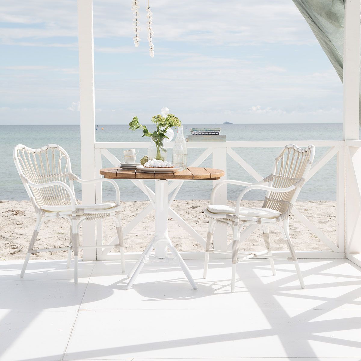 Margret Sessel Rattan weiß / beige