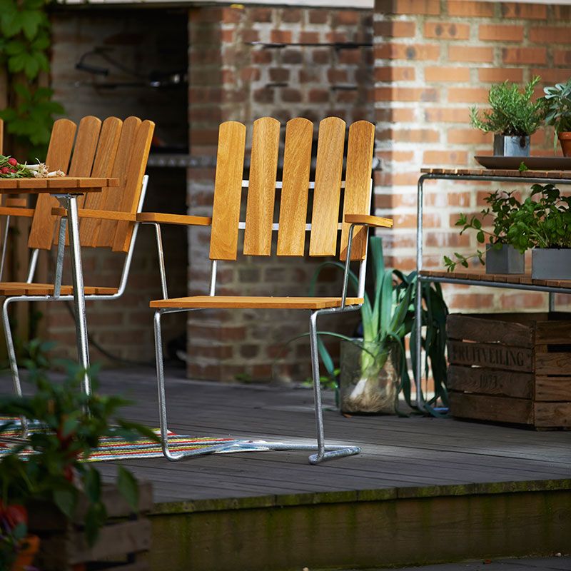 Tabelle 9A 100 Unbehandeltes Teakholz / Feuerverzinkter Rahmen