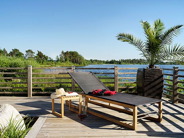 Vevi Ruhebett teak/schwarz