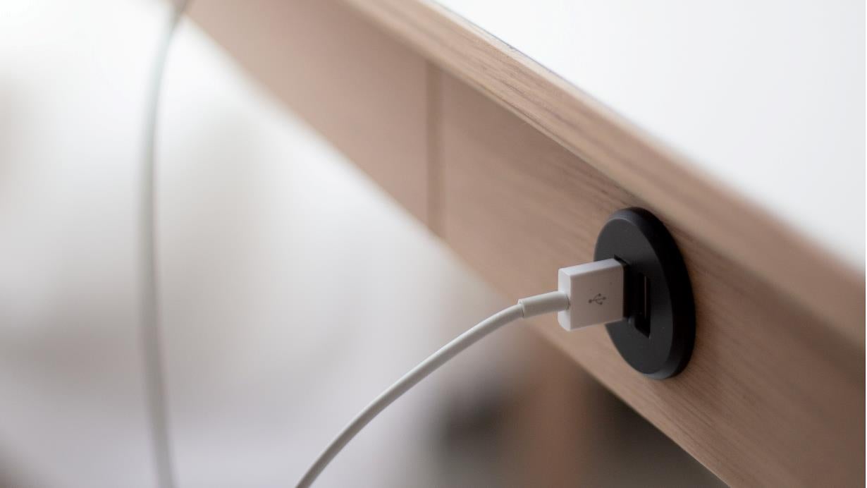 Sm131 Schreibtisch Eiche Weiß Geölt/Weiß Laminat 115X55X74Cm 