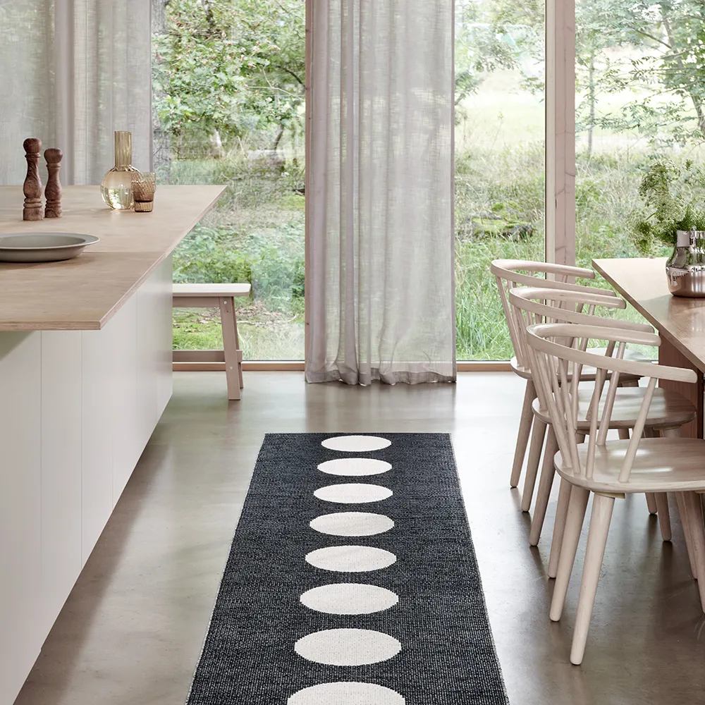 Vera Teppich 70x225 cm black/vanilla