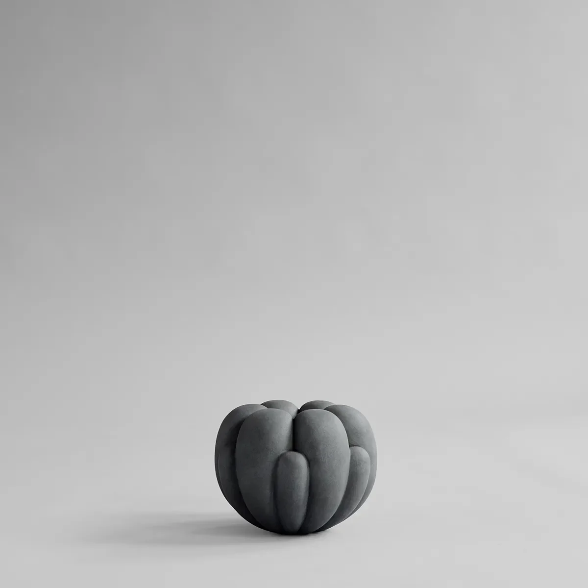 Handgefertigte Vase Bloom Petit Dark Grey H18 cm