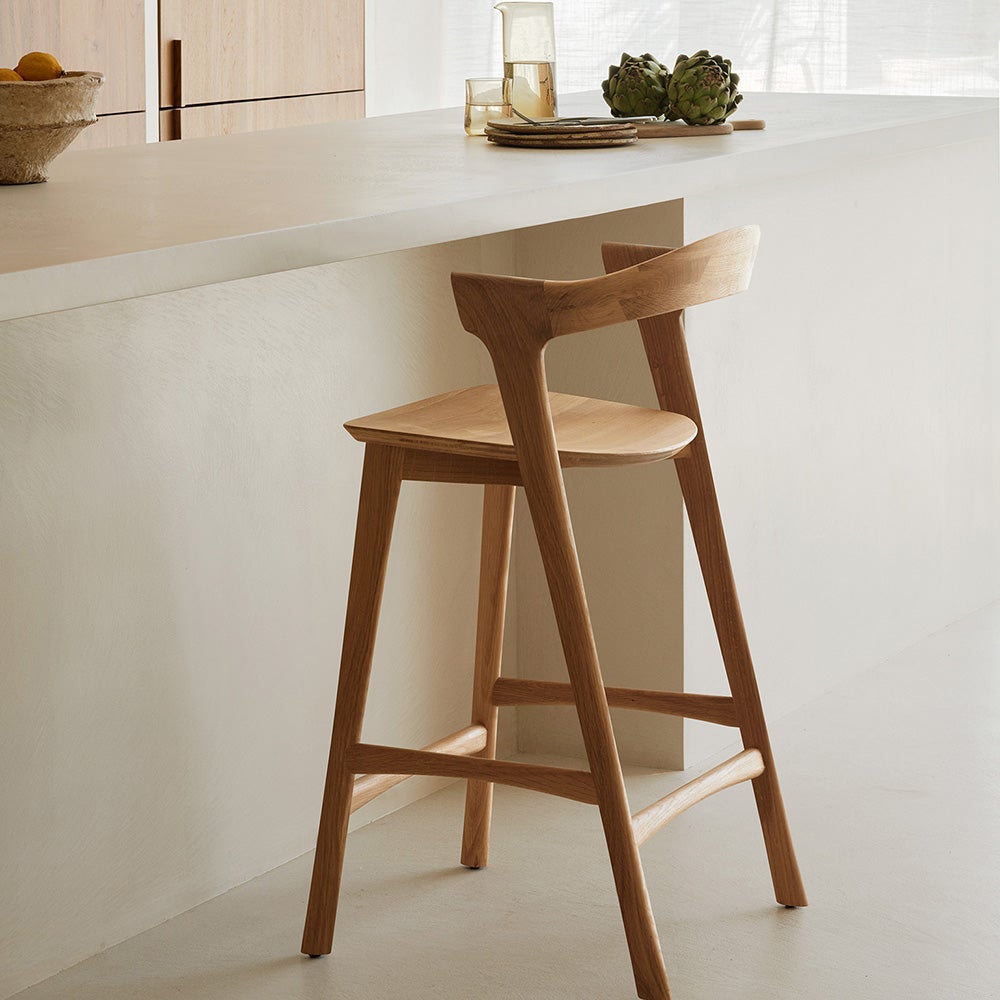 Bok  Niedriger Barhocker, lackierte Eiche