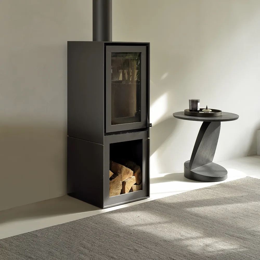 Oblic Beistelltisch Schwarz lackiertes Teakholz