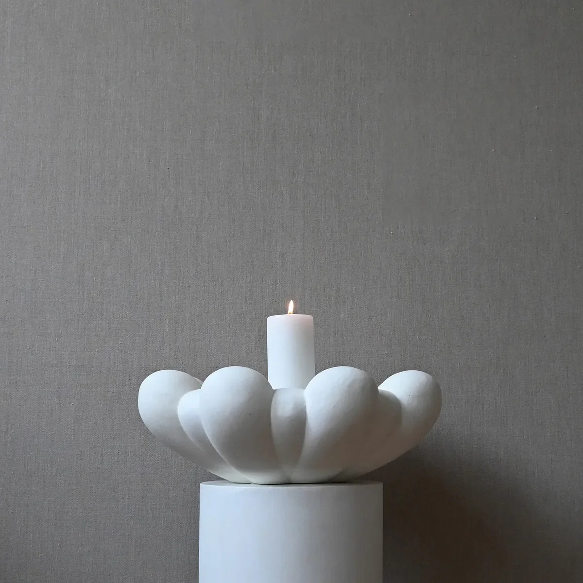 Handgefertigte Dekoschale Bloom Bone White Ø 44 cm