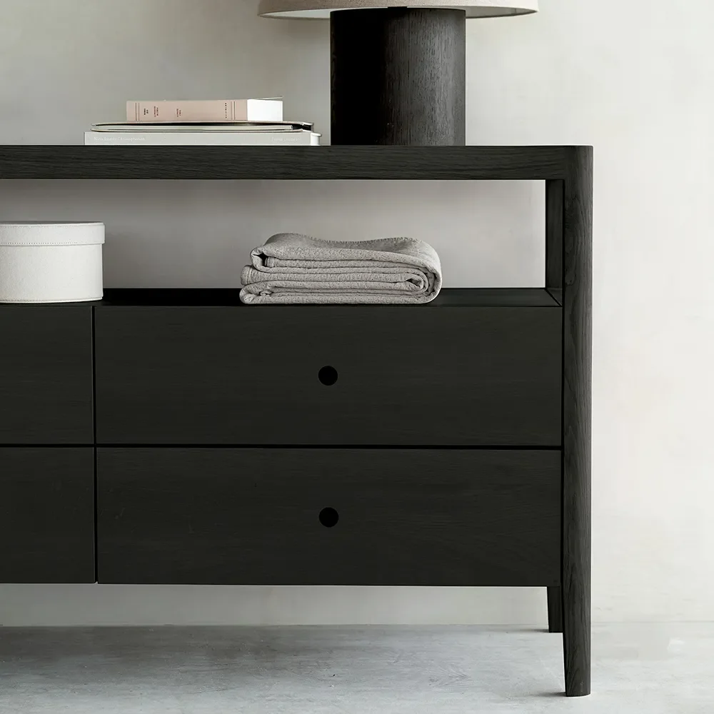 Spindle kommode aus schwarz lackierter Eiche