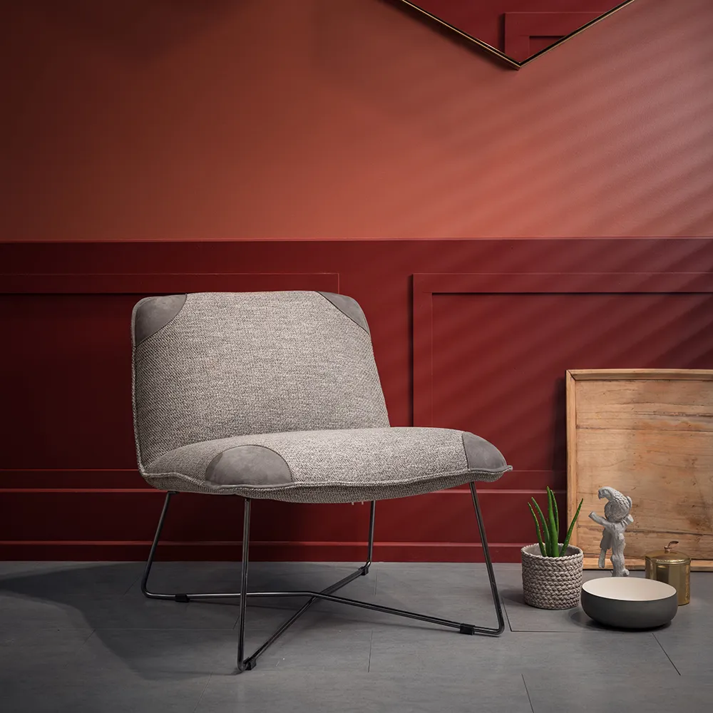 Fly Sessel mit Lederdetails