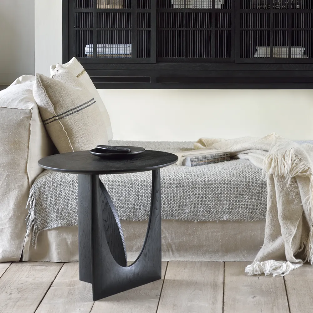 Geometrischer Beistelltisch Eiche Schwarz