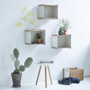 Box Wand Weiß