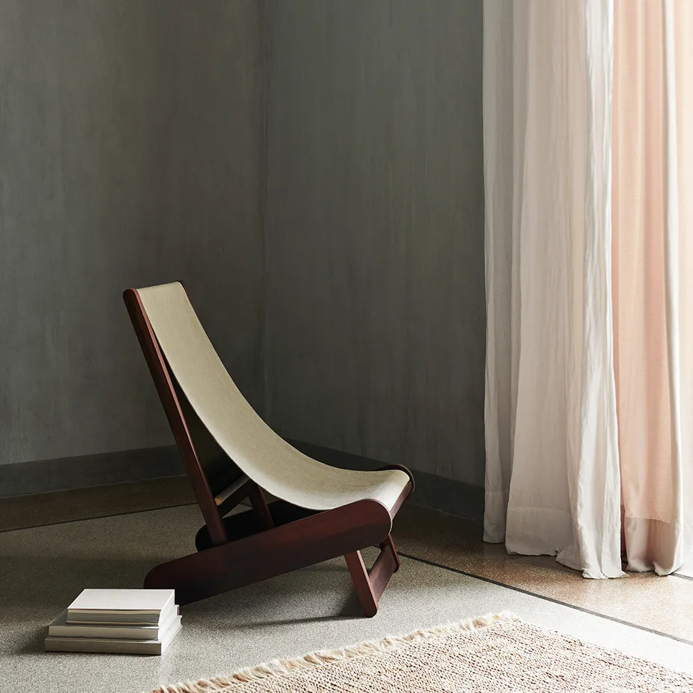 Hemi Lounge Stuhl - Dark Stained/Natural