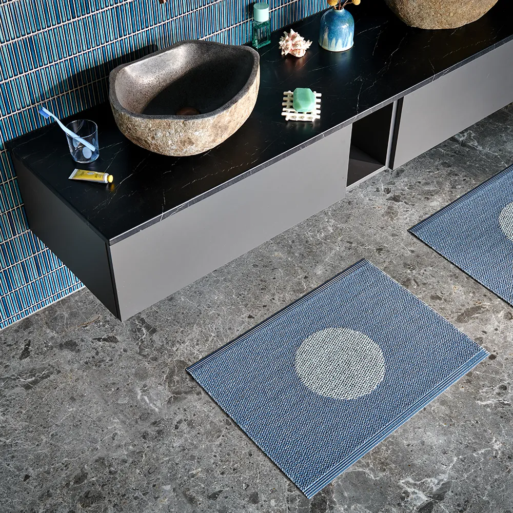 Vera Pop teppich River Blue/Blue Fog 70 x 50cm