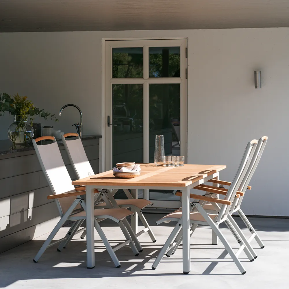  Andy & Lyon Speisegruppe