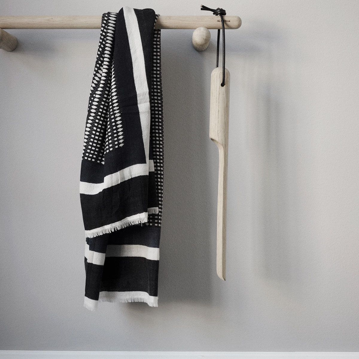 Georg Kleiderbügel 60 cm Eiche